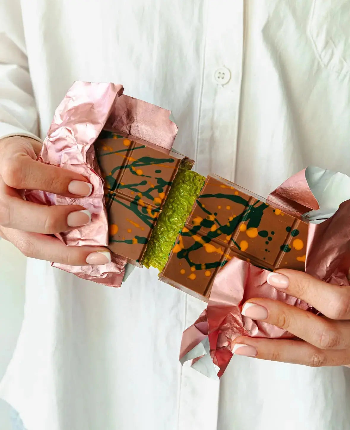 Fix Dessert Chocolatier Can't Get Knafeh of It The Original Dubai Chocolate - Pistachio Knafeh Bar - Hero x1 Chocolate Bar Fix Dessert Chocolatier